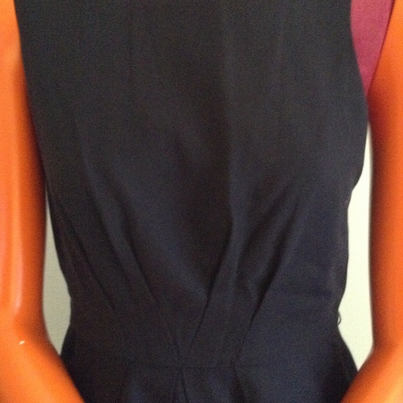 TOMMY HILFIGER. CLASSIC BLUE AND RED DRESS - Picture 6 of 8